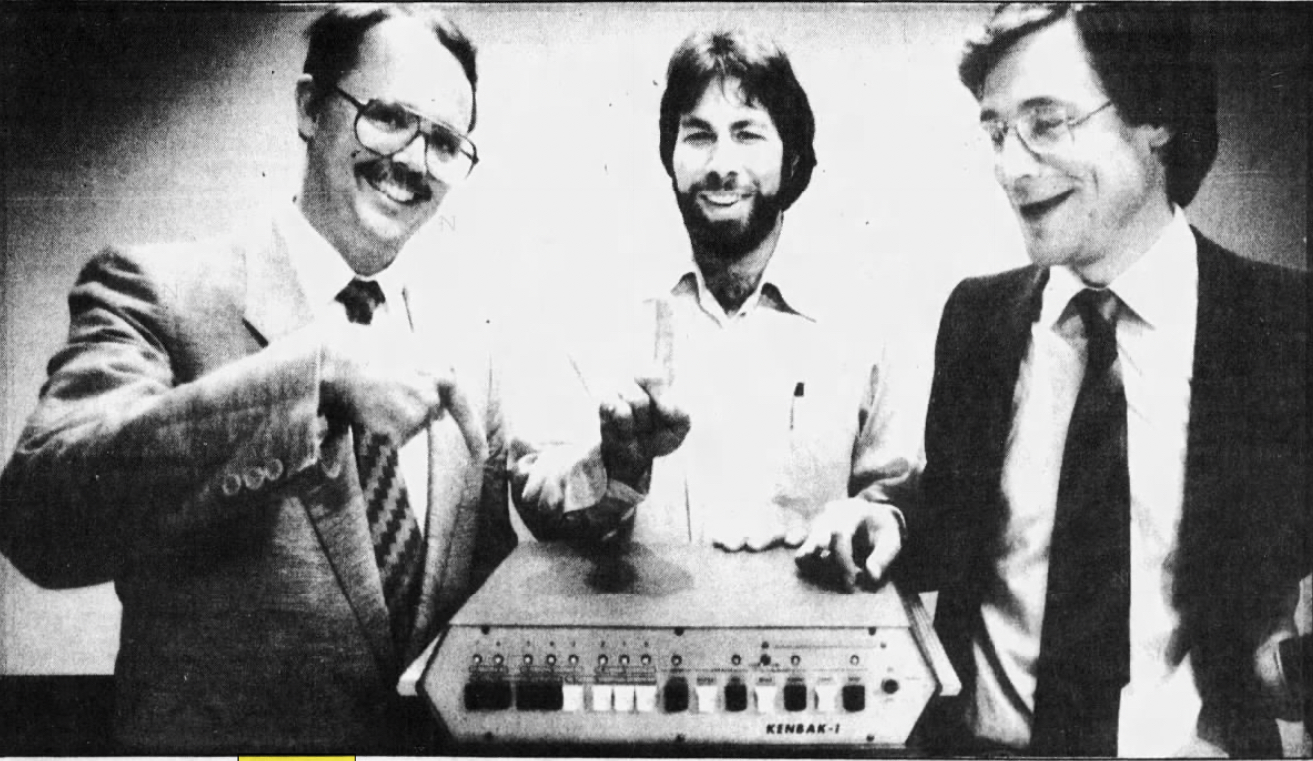 David Bunnell with Steve Wozniak, Oliver Strimpel, and a Kenbak-1 computer